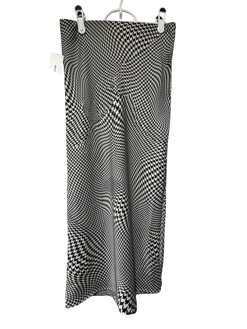 🌸 Urban Outfitters Black & White Houndstooth Maxi Skirt
